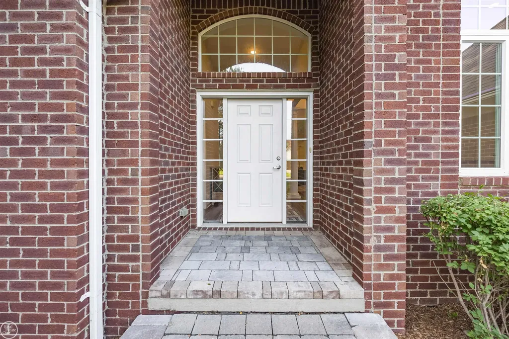 53 Evaline Drive Troy City MI 48085