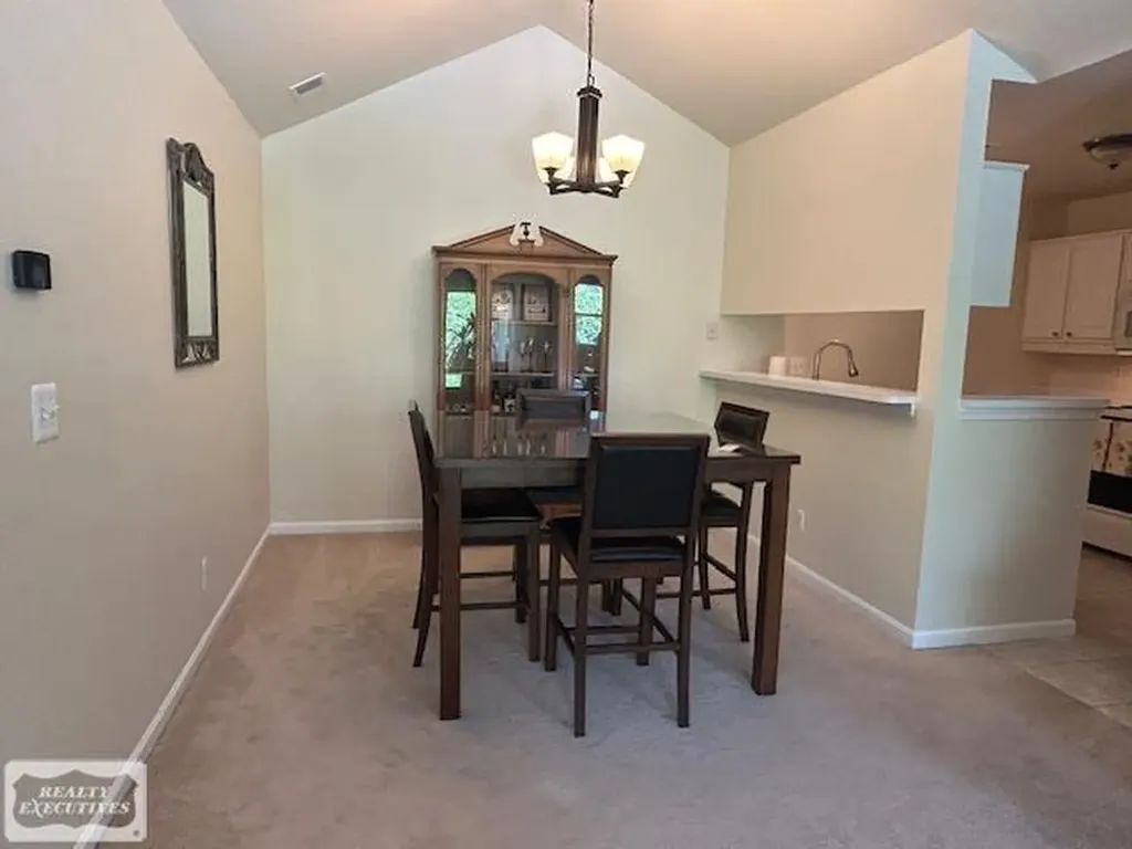 6146 Century Ct. Court Shelby Charter Township MI 48316