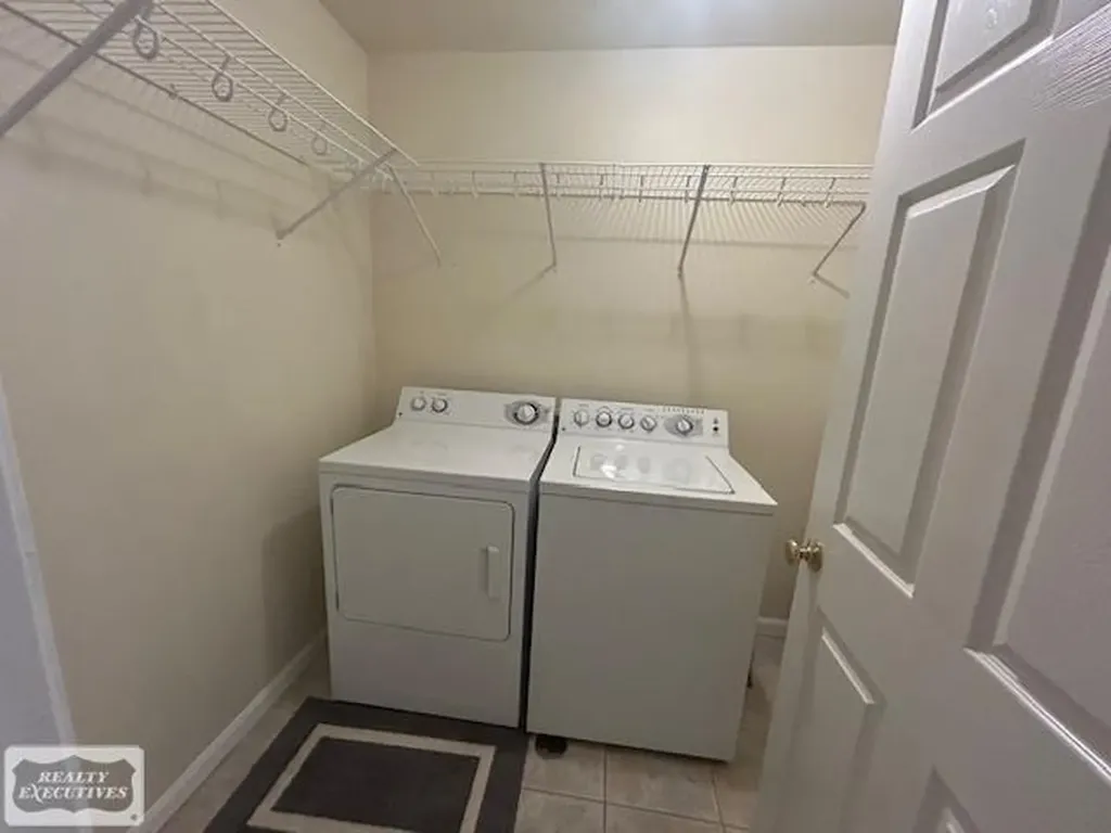 6146 Century Ct. Court Shelby Charter Township MI 48316