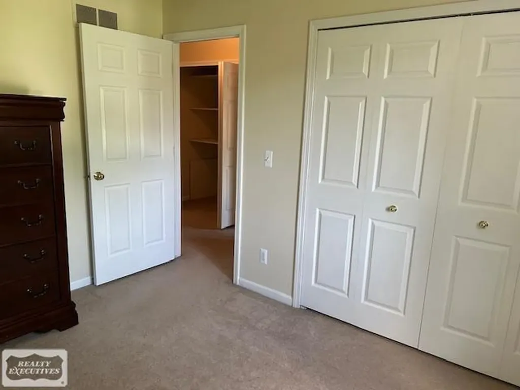 6146 Century Ct. Court Shelby Charter Township MI 48316