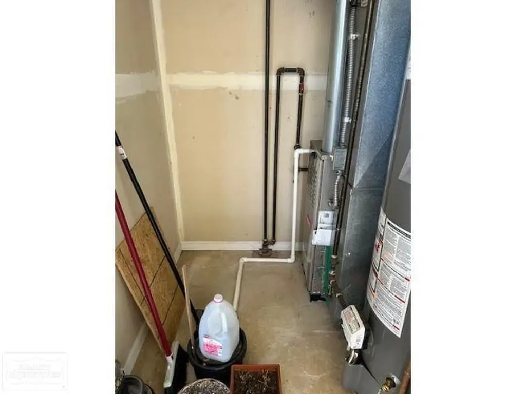 6146 Century Ct. Court Shelby Charter Township MI 48316