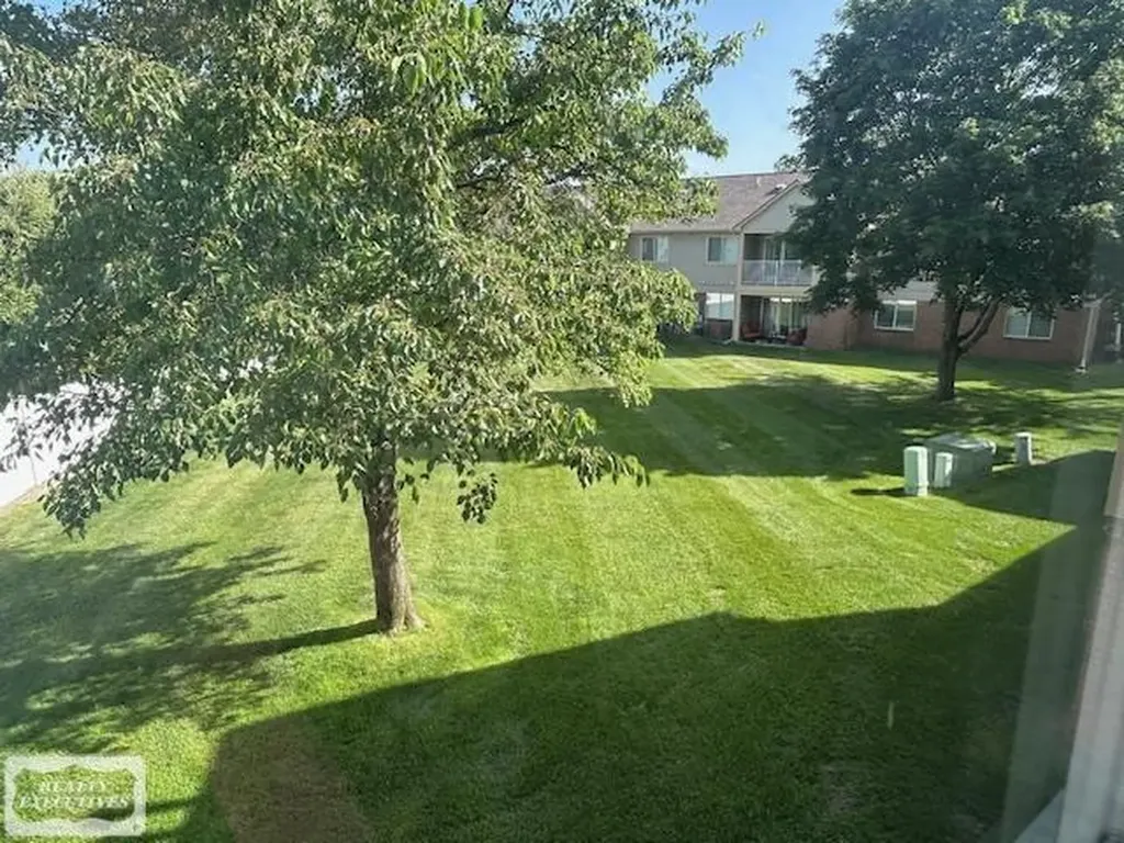 6146 Century Ct. Court Shelby Charter Township MI 48316