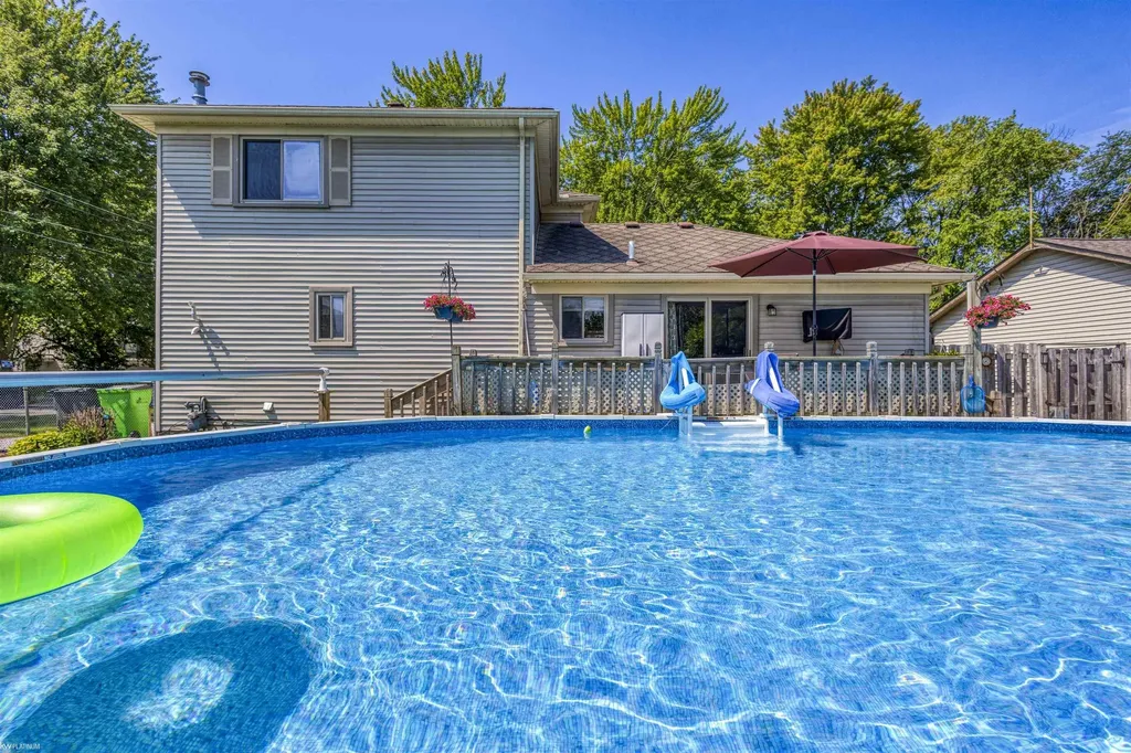 29831 Forton Road Chesterfield Township MI 48047