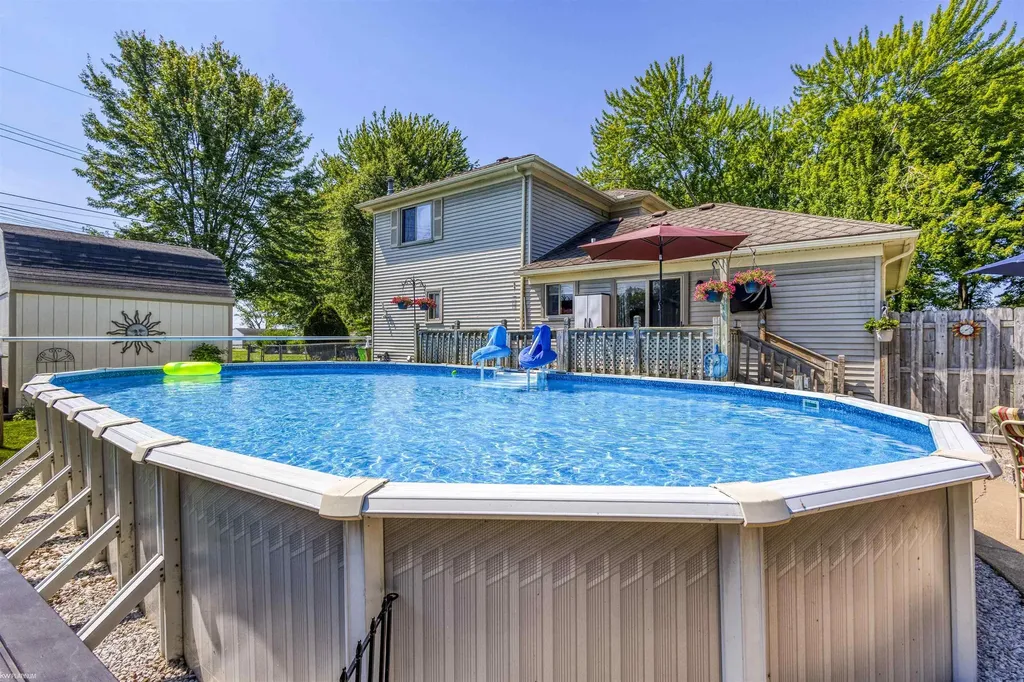 29831 Forton Road Chesterfield Township MI 48047