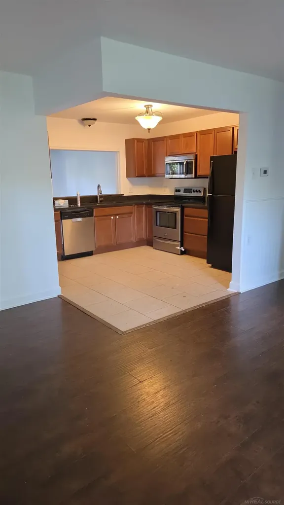 21450 Ulrich Street Clinton Charter Township MI 48036