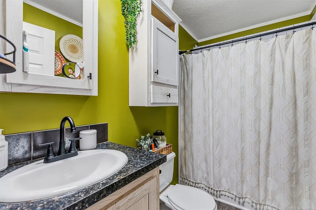 46112 Dunkirk Court Macomb Township MI 48044