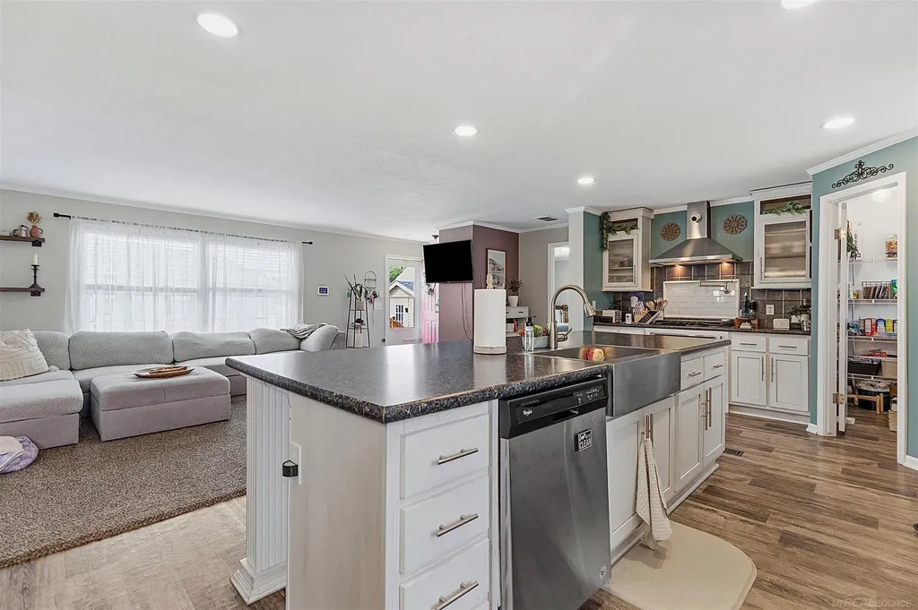 46112 Dunkirk Court Macomb Township MI 48044