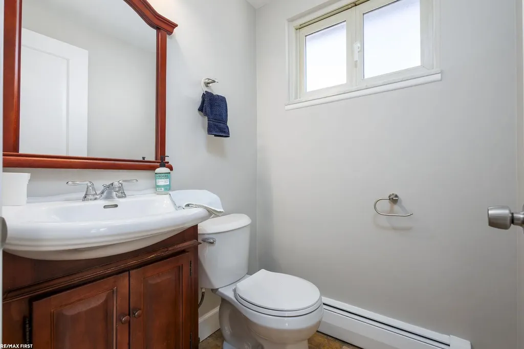 22770 Worthington Ct Court St. Clair Shores City MI 48081