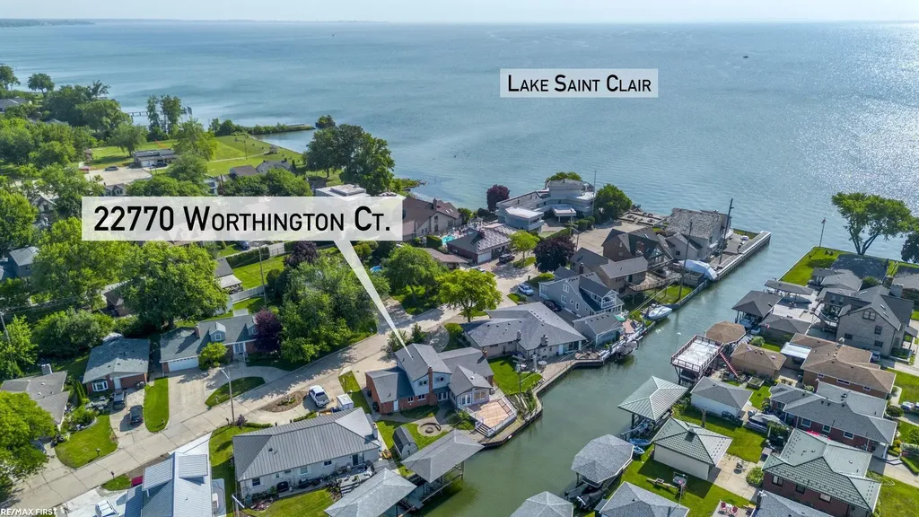 22770 Worthington Ct Court St. Clair Shores City MI 48081
