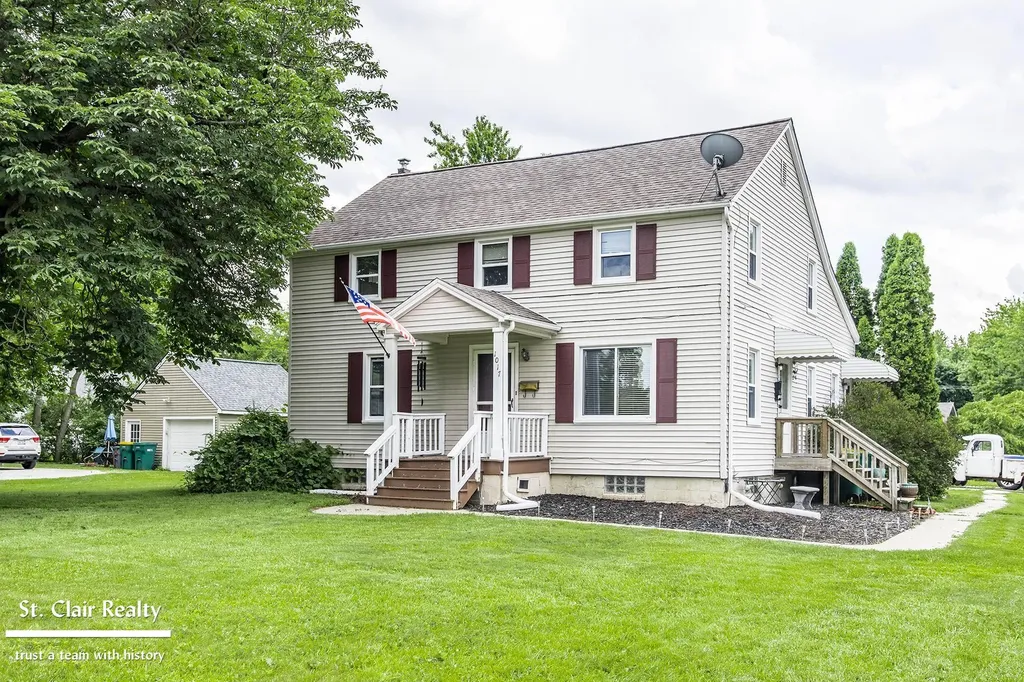 1017 Clinton Avenue St. Clair City MI 48079