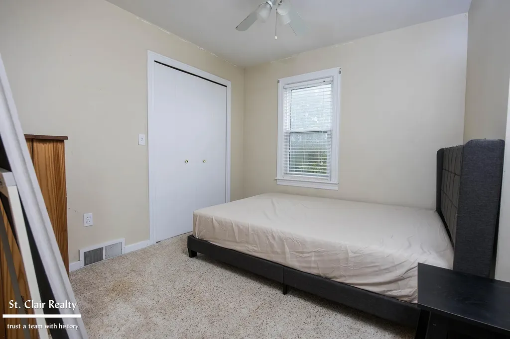 1017 Clinton Avenue St. Clair City MI 48079