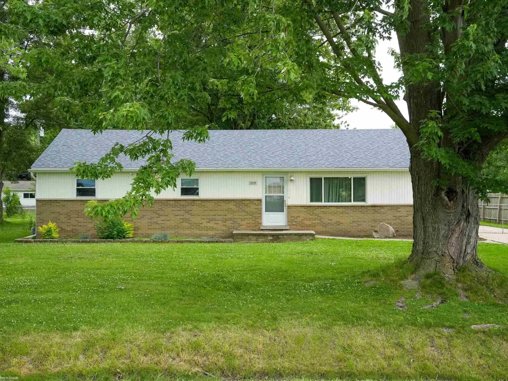 32159 Riverpoint Street Chesterfield Township MI 48047