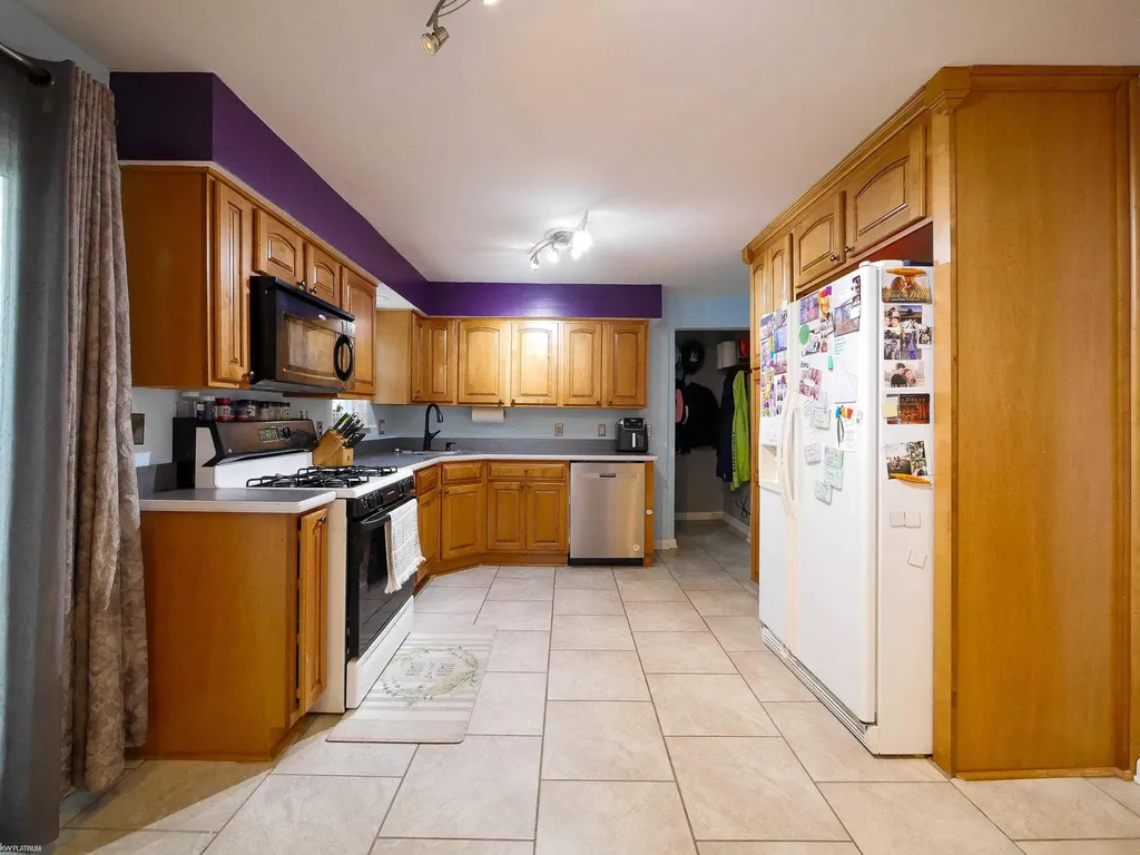 32159 Riverpoint Street Chesterfield Township MI 48047