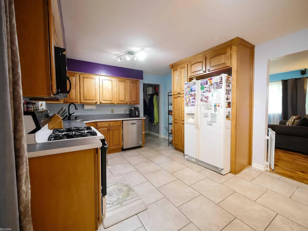 32159 Riverpoint Street Chesterfield Township MI 48047