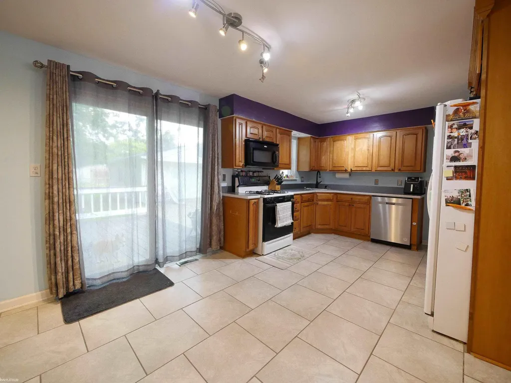 32159 Riverpoint Street Chesterfield Township MI 48047