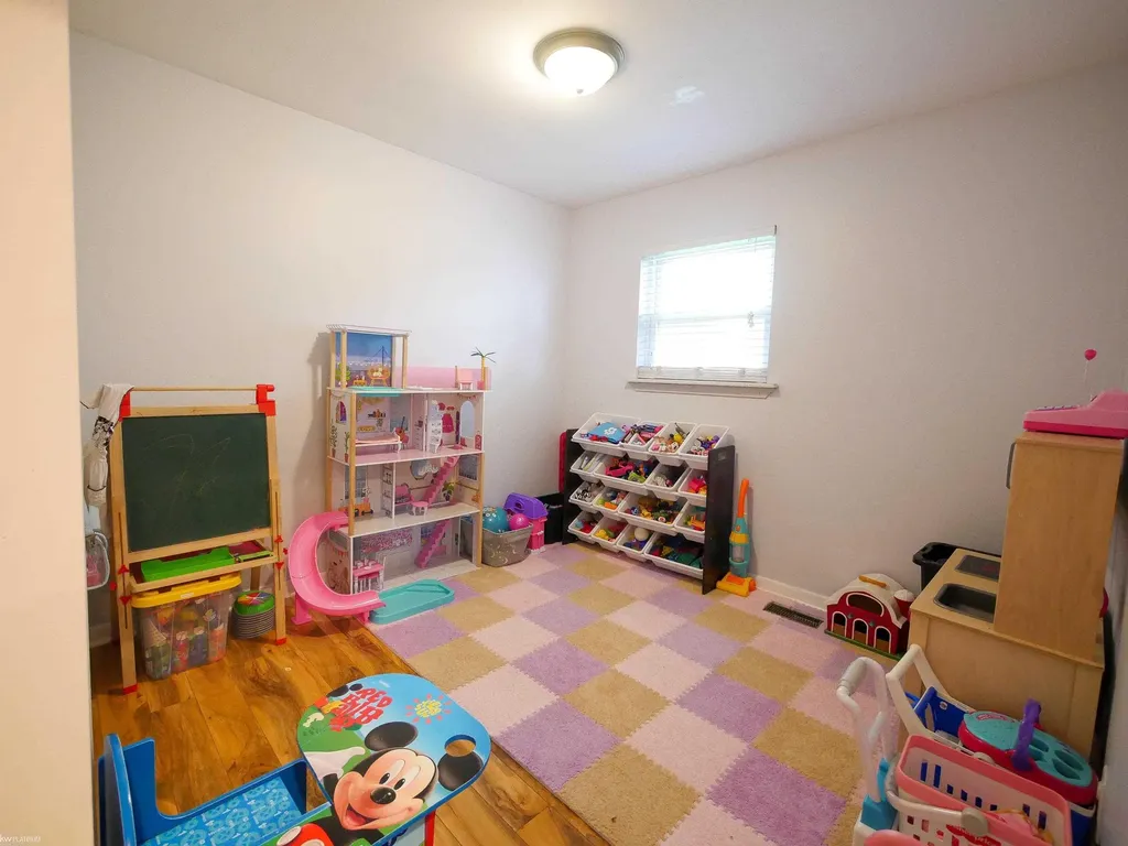 32159 Riverpoint Street Chesterfield Township MI 48047