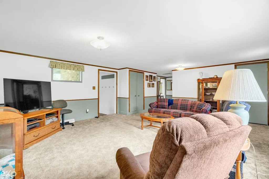 6406 Lapeer Road Clyde Township MI 48049