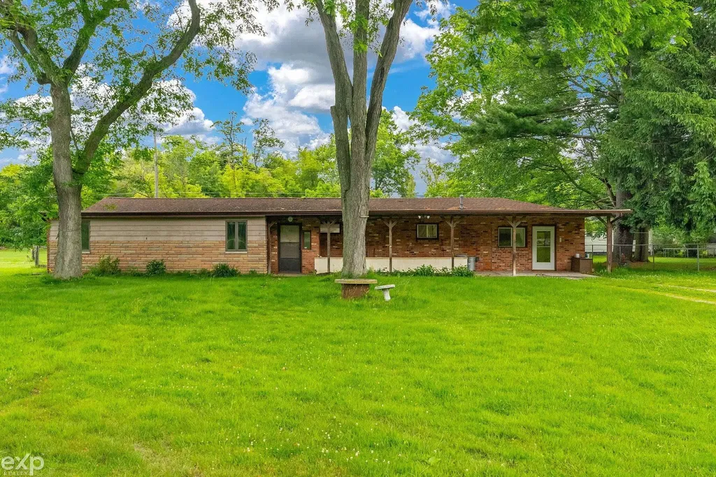 6406 Lapeer Road Clyde Township MI 48049
