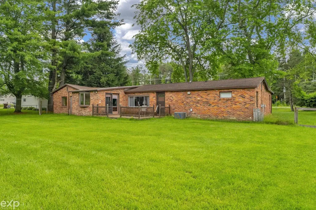 6406 Lapeer Road Clyde Township MI 48049