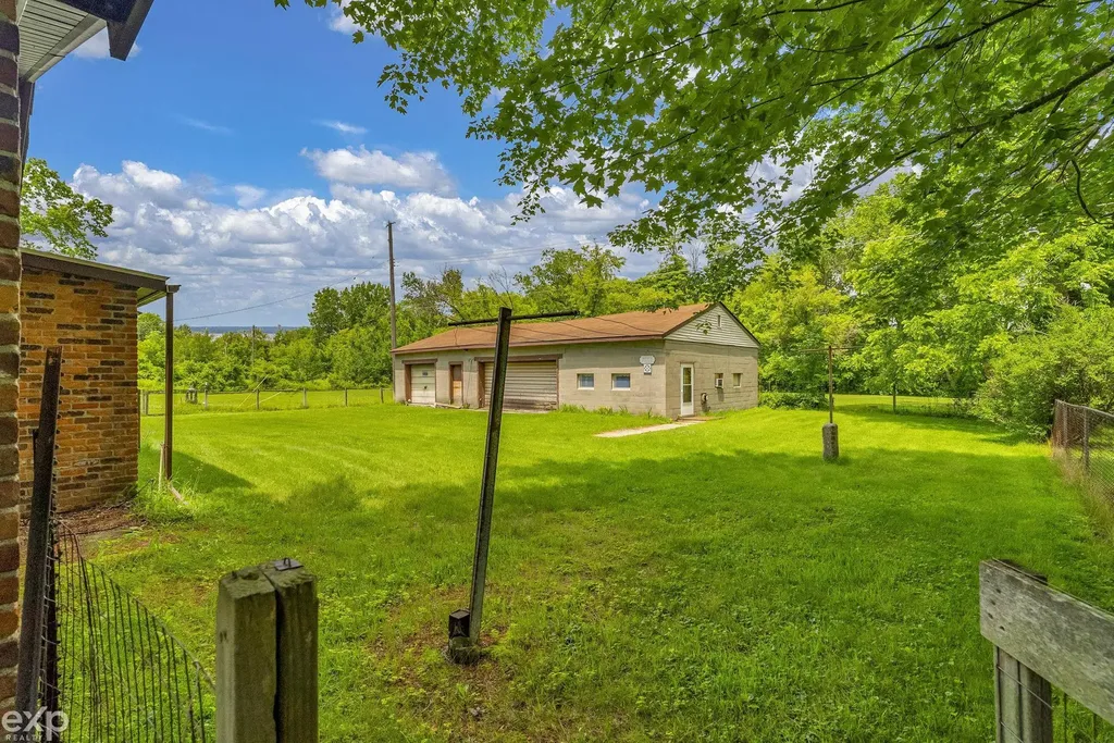 6406 Lapeer Road Clyde Township MI 48049