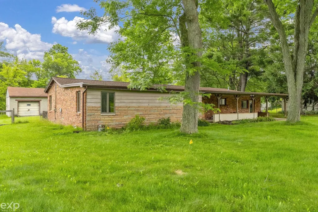 6406 Lapeer Road Clyde Township MI 48049