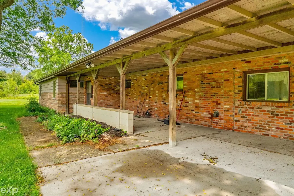 6406 Lapeer Road Clyde Township MI 48049