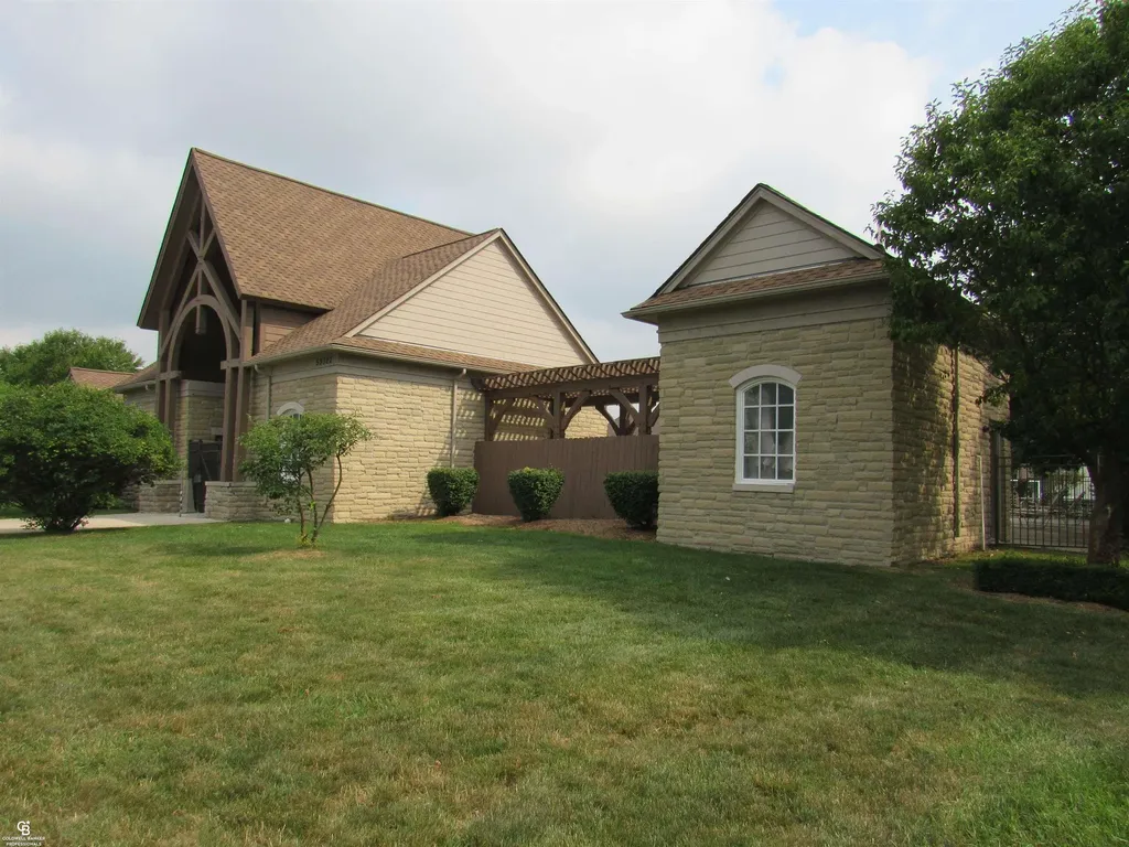 59203 E Brockton St Street New Haven Village MI 48048