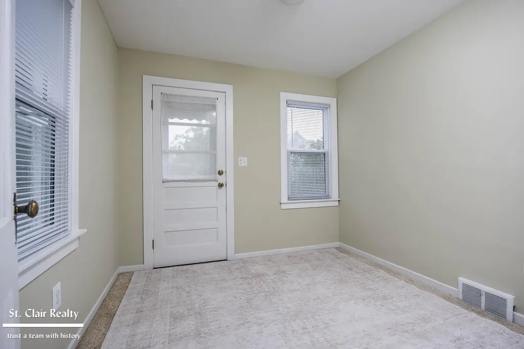 1017 Clinton Avenue St. Clair City MI 48079