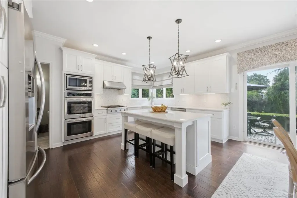 52250 Chickadee Lane Shelby Charter Township MI 48315
