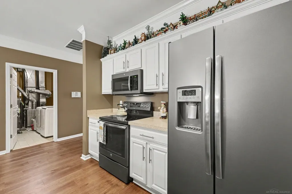 34604 Northrup Drive Chesterfield Township MI 48047