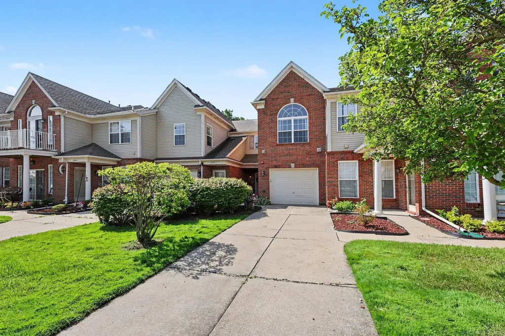 34604 Northrup Drive Chesterfield Township MI 48047