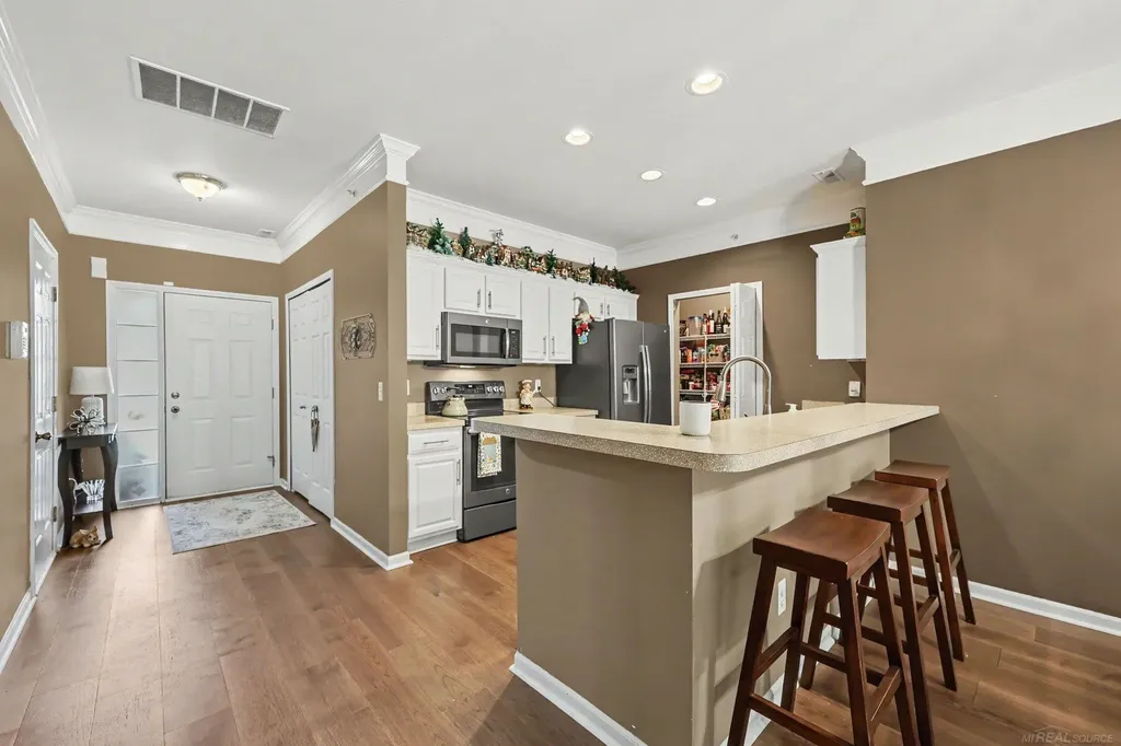 34604 Northrup Drive Chesterfield Township MI 48047