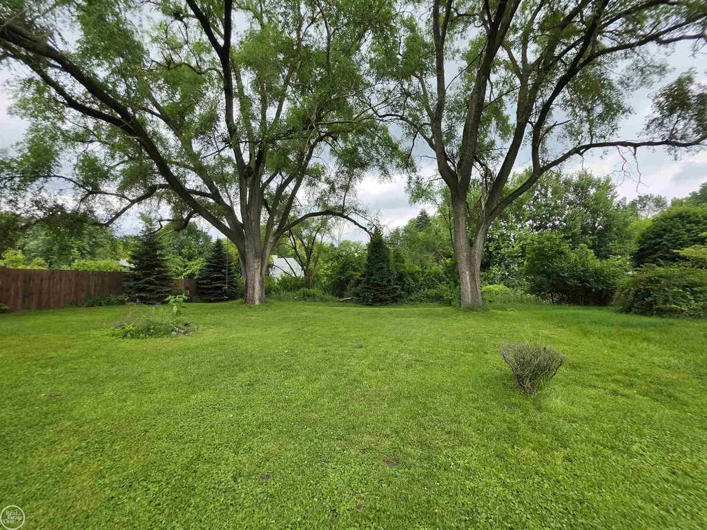 24741 Old Shook Road Harrison Charter Township MI 48045