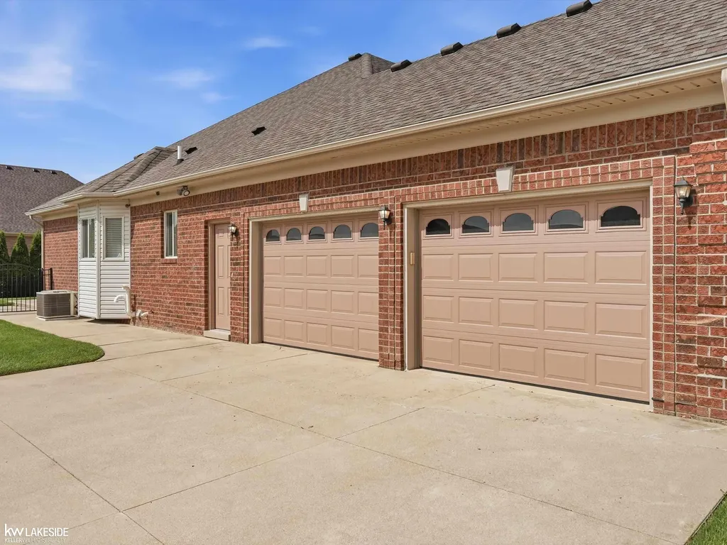 15408 Prentice Court Macomb Township MI 48042