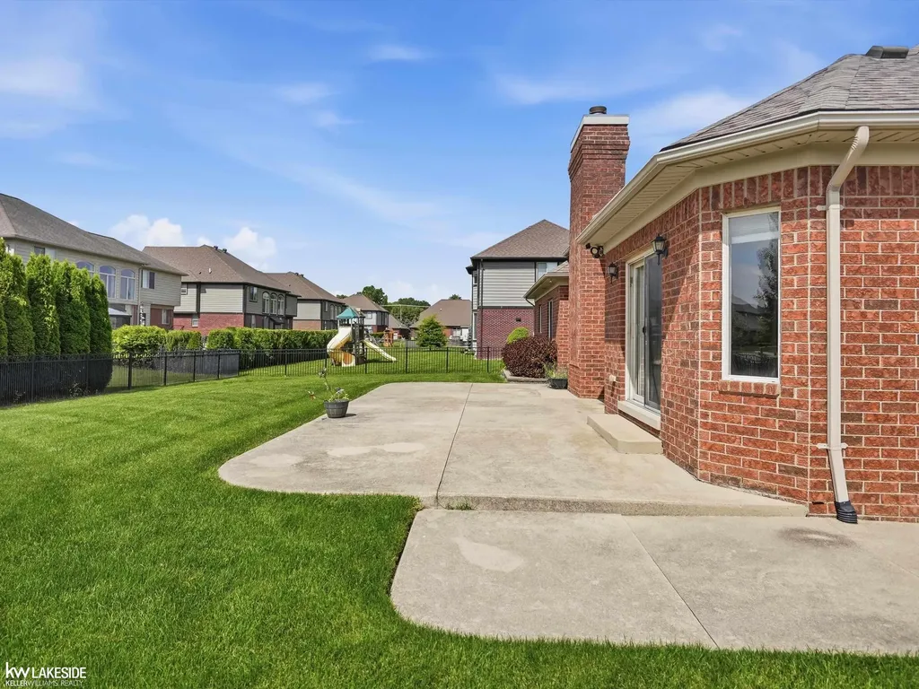 15408 Prentice Court Macomb Township MI 48042