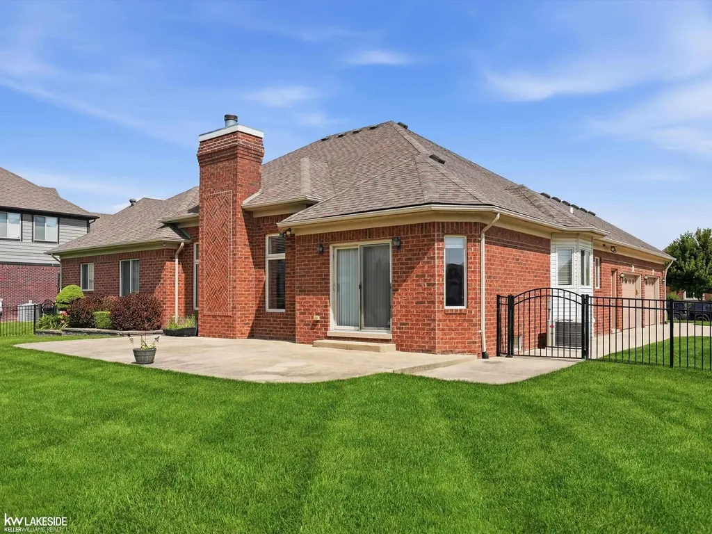 15408 Prentice Court Macomb Township MI 48042