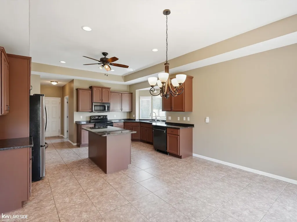15408 Prentice Court Macomb Township MI 48042