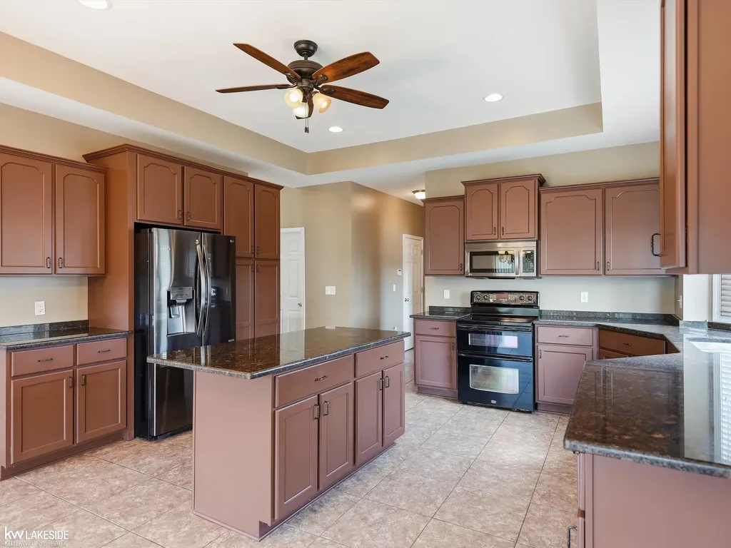 15408 Prentice Court Macomb Township MI 48042