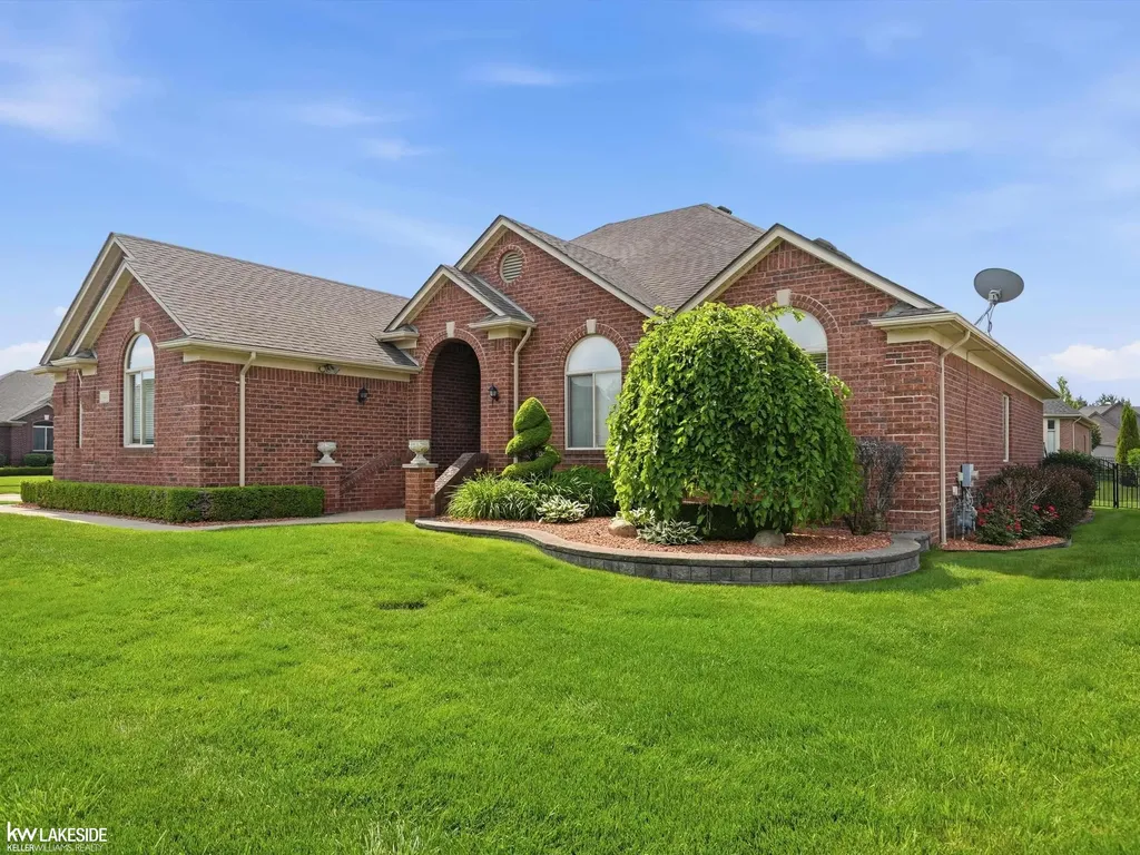 15408 Prentice Court Macomb Township MI 48042