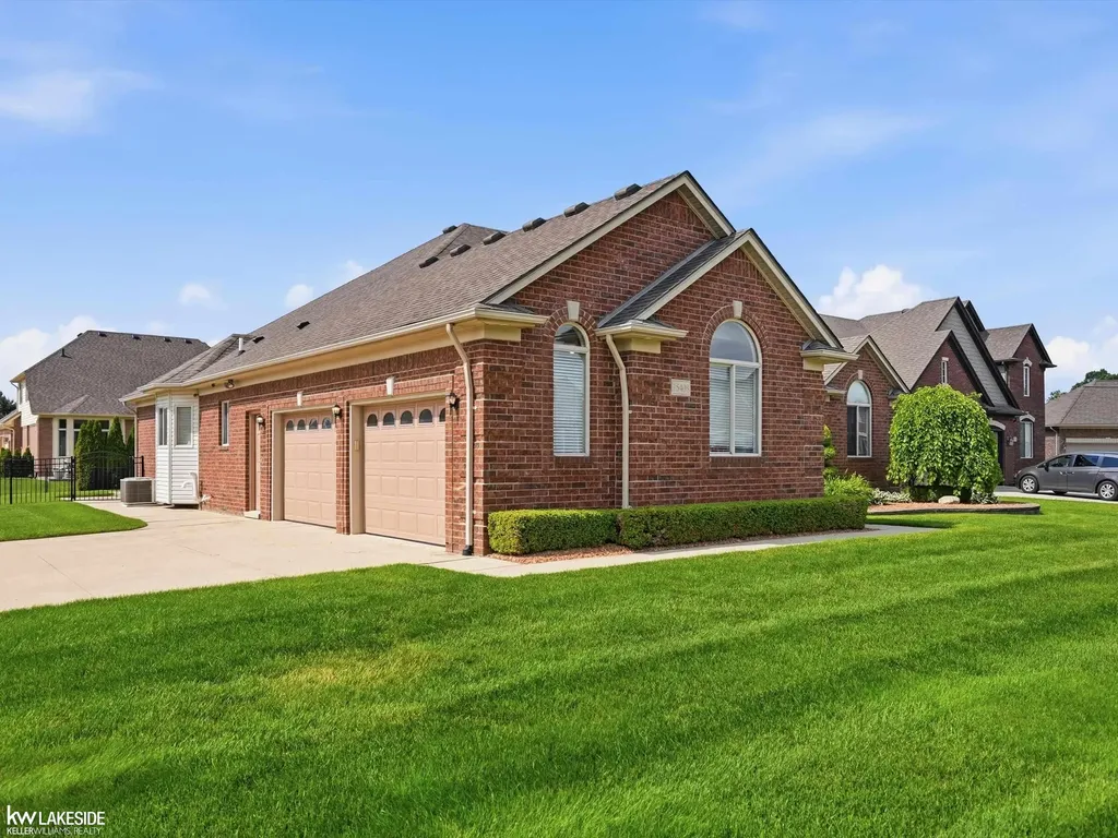 15408 Prentice Court Macomb Township MI 48042