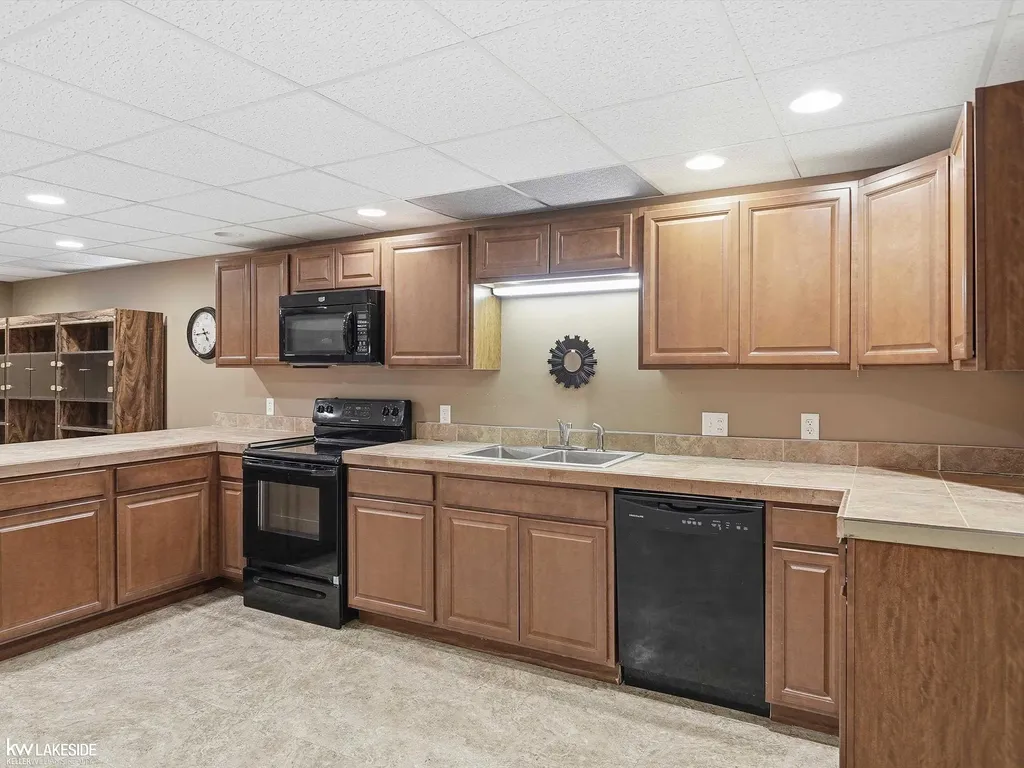 15408 Prentice Court Macomb Township MI 48042