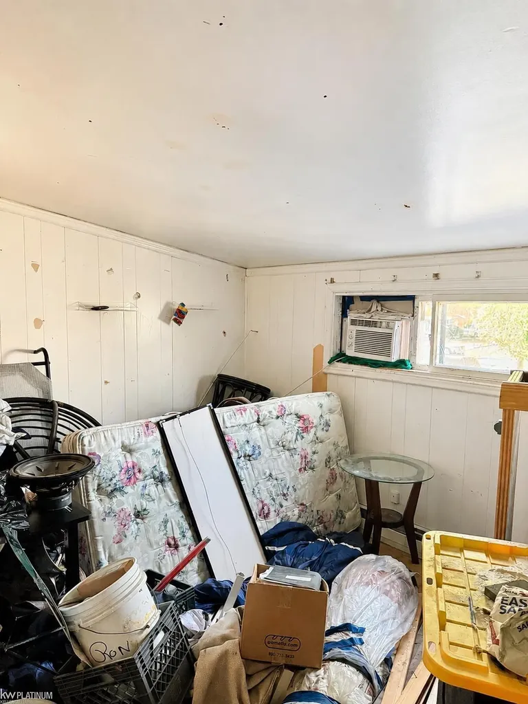 26148 Lamour Street Harrison Charter Township MI 48045