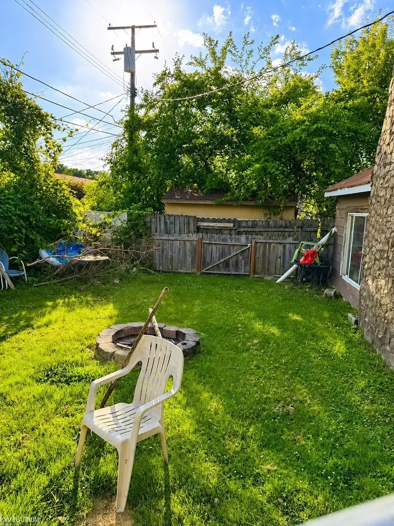 26148 Lamour Street Harrison Charter Township MI 48045