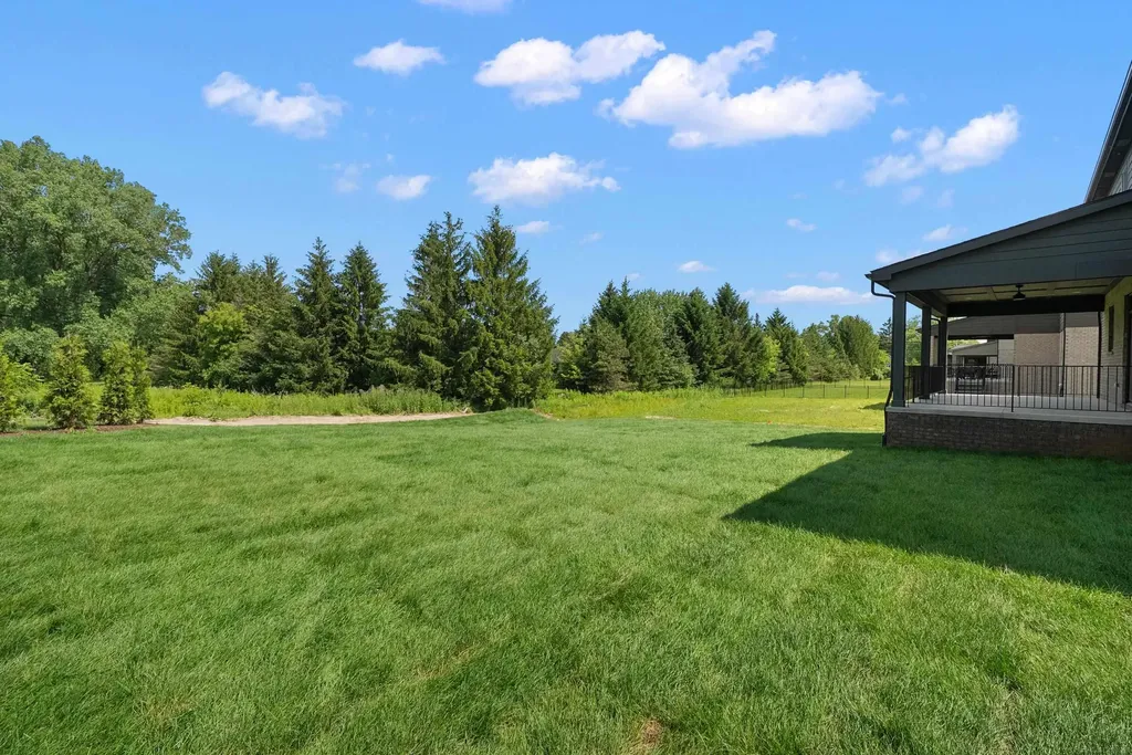 57242 Veridian Boulevard Washington Township MI 48094
