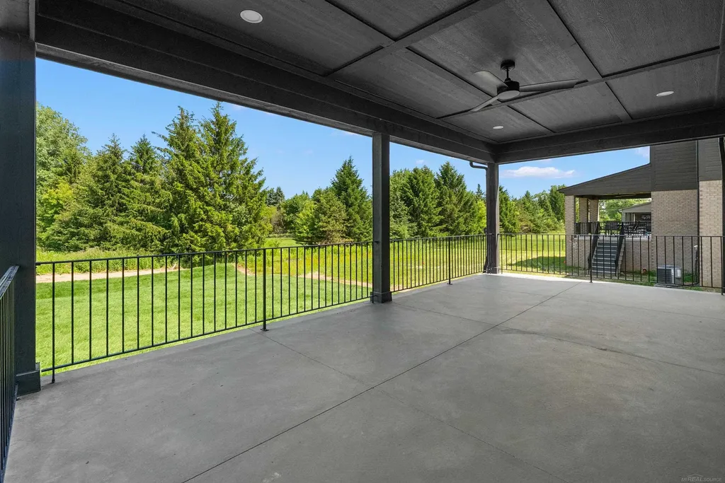 57242 Veridian Boulevard Washington Township MI 48094