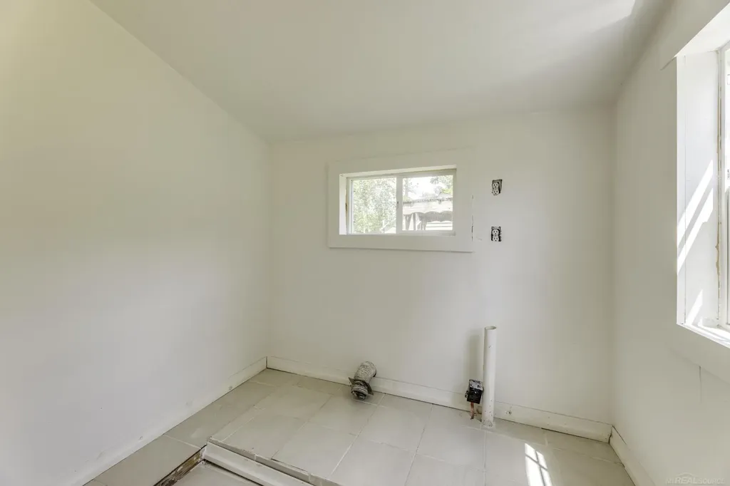 2649 Sherman Road Applegate Village MI 48401