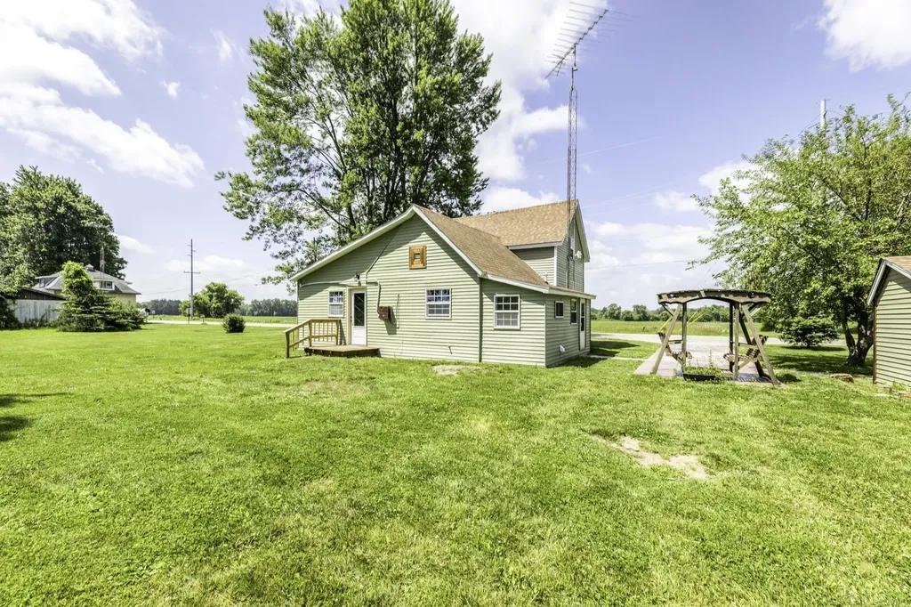 2649 Sherman Road Applegate Village MI 48401