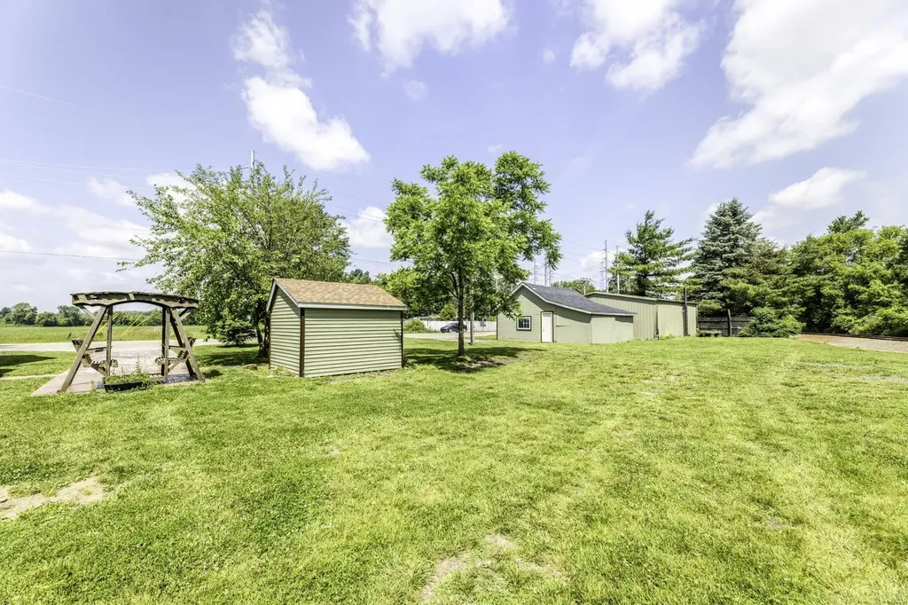 2649 Sherman Road Applegate Village MI 48401