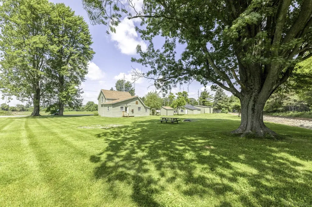 2649 Sherman Road Applegate Village MI 48401
