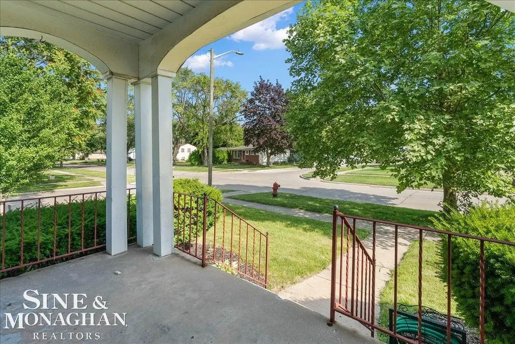 20602 Powers Street Dearborn Heights City MI 48125